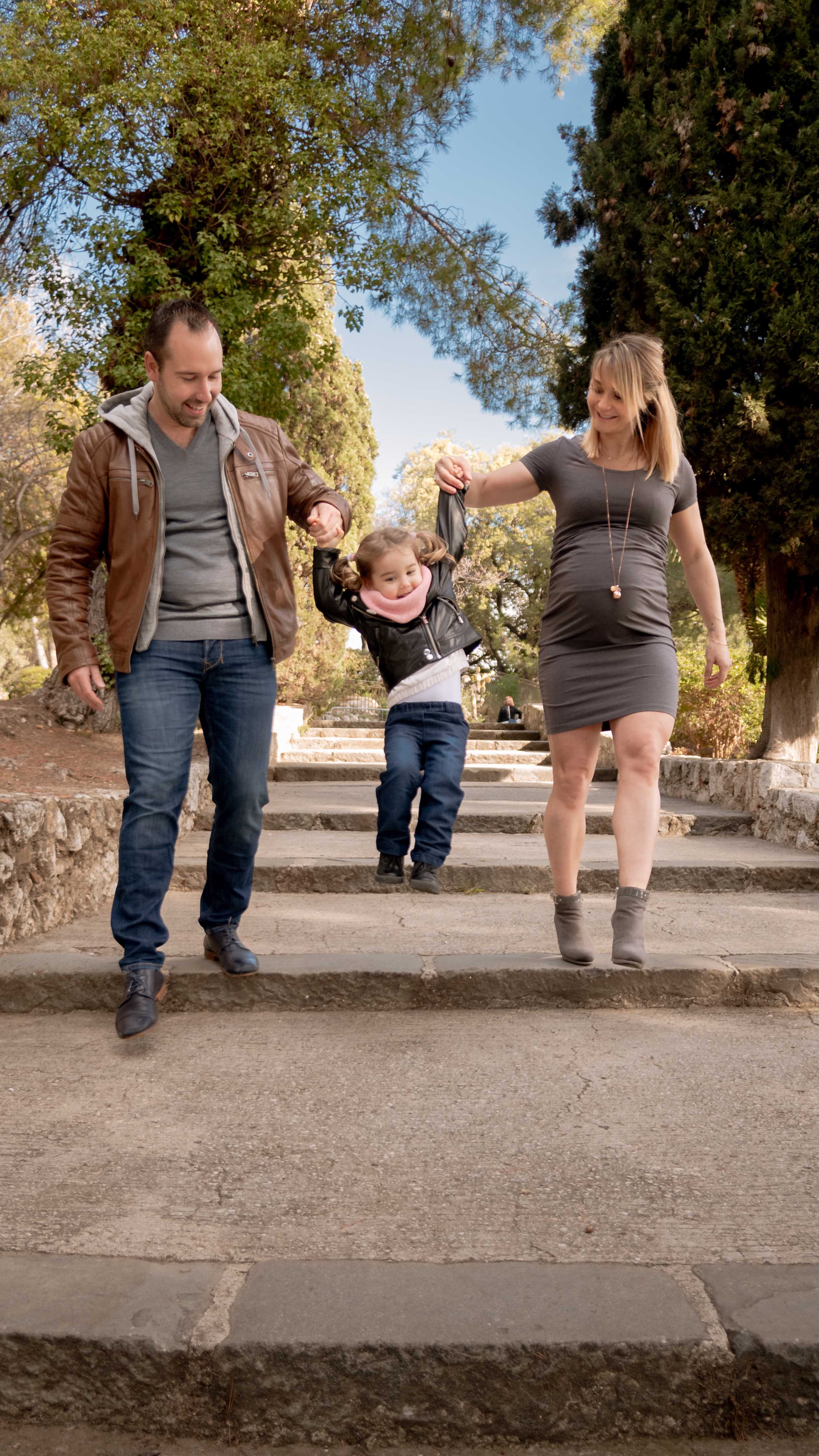 Une séance matinale avec cette belle petite famille 🍃
Réservez votre séance grossesse/famille
📧clairewisefoto@gmail.com
#seancephotofamille #seancephotogrossesse #maman2022 #futuremaman #mothertobe #nicecotedazur #nicefrance #family #familia #love