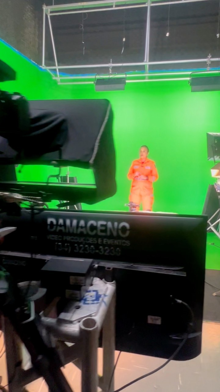 A todos os nossos clientes e colaboradores, o nosso muito obrigado pela incrível semana que tivemos, repleta de prosperidade e realizações na Damaceno Produções.
Cada projeto que realizamos foi conduzido com paixão, dedicação e comprometimento, e tudo isso só foi possível graças ao apoio e confiança que vocês depositaram em nós.
É uma alegria imensa fazer parte de suas histórias e eventos especiais. O sucesso de cada trabalho é fruto da parceria e colaboração de todos os envolvidos.
Acreditamos que juntos somos capazes de alcançar resultados extraordinários, e é por isso que valorizamos cada um de vocês, nossos clientes e colaboradores, que fazem parte da nossa família Damaceno.
Contem sempre conosco para realizar suas ideias e projetos, e estamos ansiosos para continuar criando momentos inesquecíveis juntos.
Obrigado por tornarem essa semana tão especial, e que possamos seguir construindo um futuro brilhante e próspero lado a lado.
Com gratidão e entusiasmo,
Equipe Damaceno Produções
Vamos criar juntos novas histórias, novos espetáculos e novas experiências que encantem e surpreendam a todos. #damacenoproduzindosuasideias #sextouuuuuu