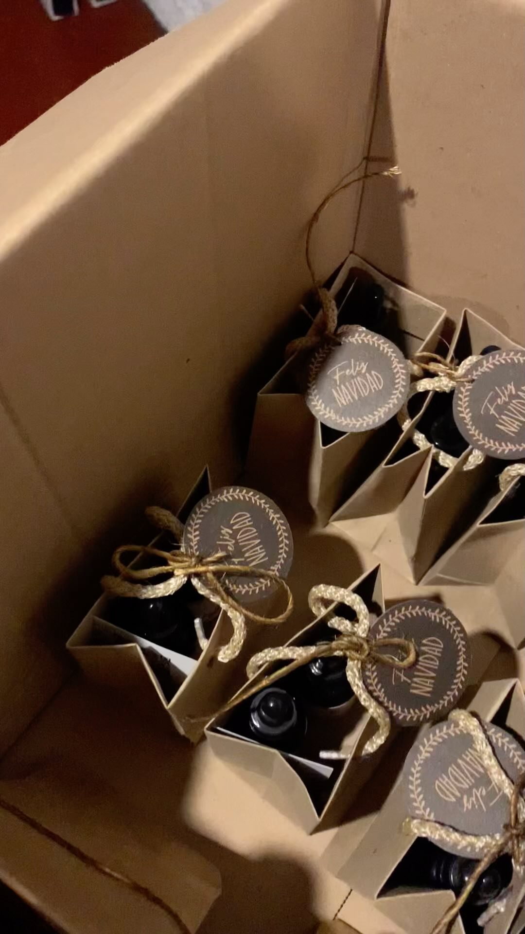 La fabrica de Santa Clause comenzó! 🧙♀️🎄🦌
¿Por que no regalar medicina? 😉
Pregunta por las promociones de nuestros kits 🤎🧡💛
#regalosconscientes #xmas #navidad #regalosdenavidad #herbolariamexicana #salud #medicinaalternativa #plantasmedicinales #lotoazul #caleazacatechichi #bobinsana