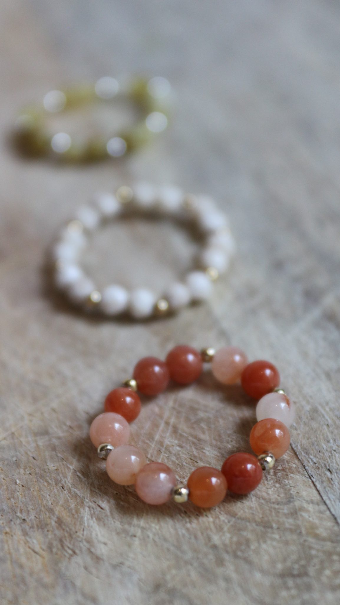 Dein Vibe. Deine Mala 🧡 melde dich bei mir für ein kurzes Beratungsgespräch & wir kreieren deine persönliche Mala gemeinsam. #mala #love #meditation #emotions #vibe #mood #you