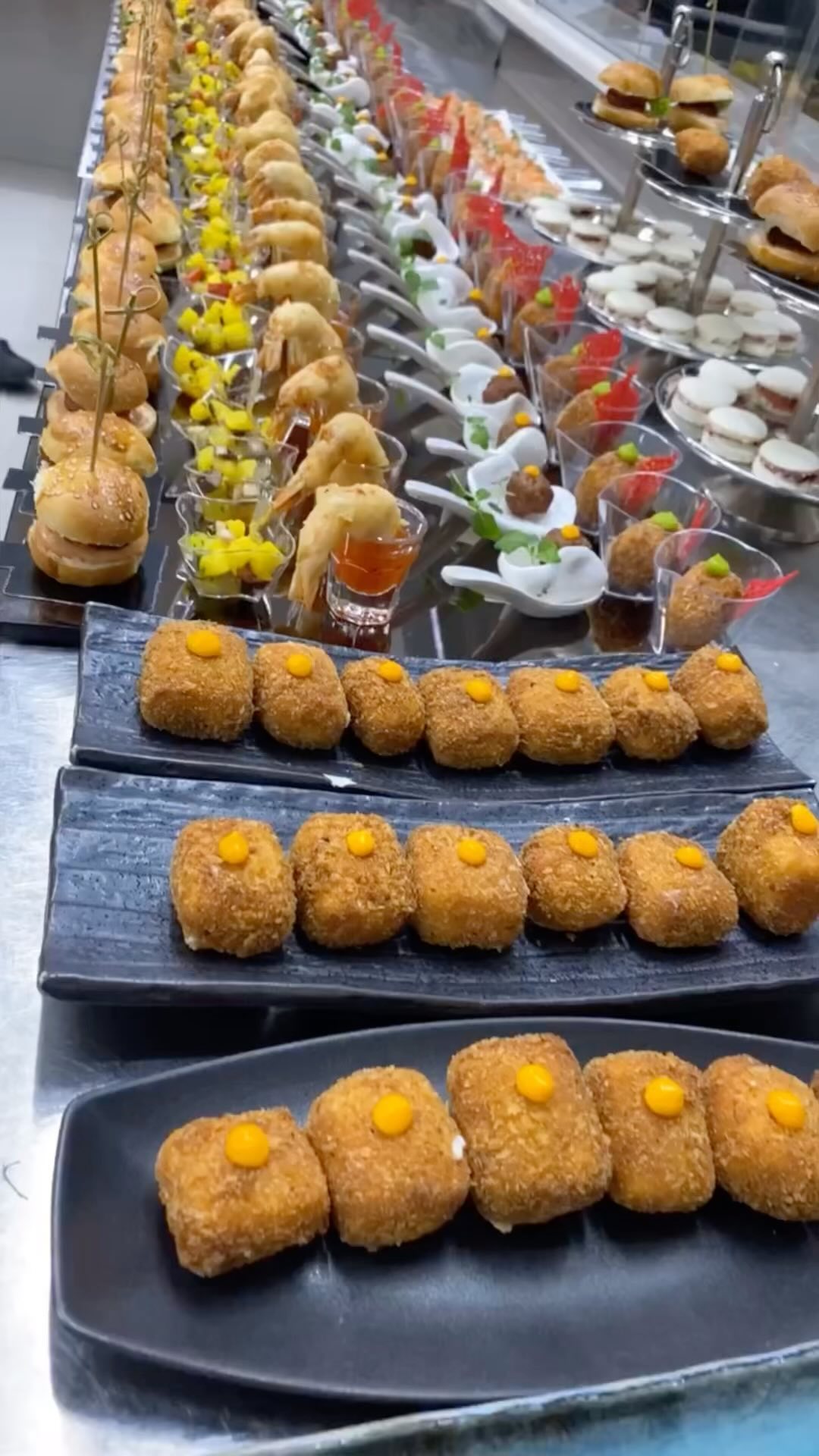 We love #FingerFood 🤥
#fingerfood #food #catering #foodporn #foodie #instafood #foodphotography #foodblogger #yummy #partyfood #foodlover #buffet #homemade #foodstagram #delicious #party #blw #babyfood #fingerfoods #babyledweaning #healthyfood #wedding #bulan #lunch #aperitivo #gourmet #appetizers #events #instagood