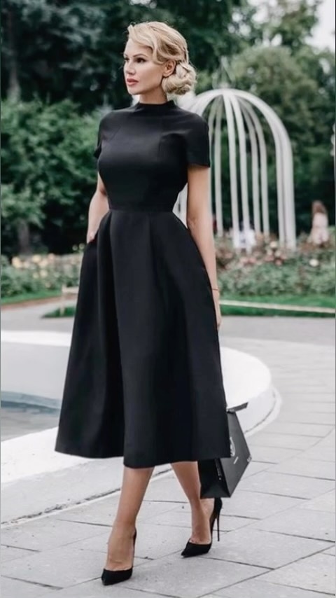 Hello Gorgeous! Come on get fabulous! Life is meant to be a glorious adventure! Sizes 0-18 available shop online link in bio! #blackdress#littleblackdress#funlife#goodthings#adventure#adventureawaits#happiness#hairstyles#pearlandboutique#houstonboutique#parisboutique#wow