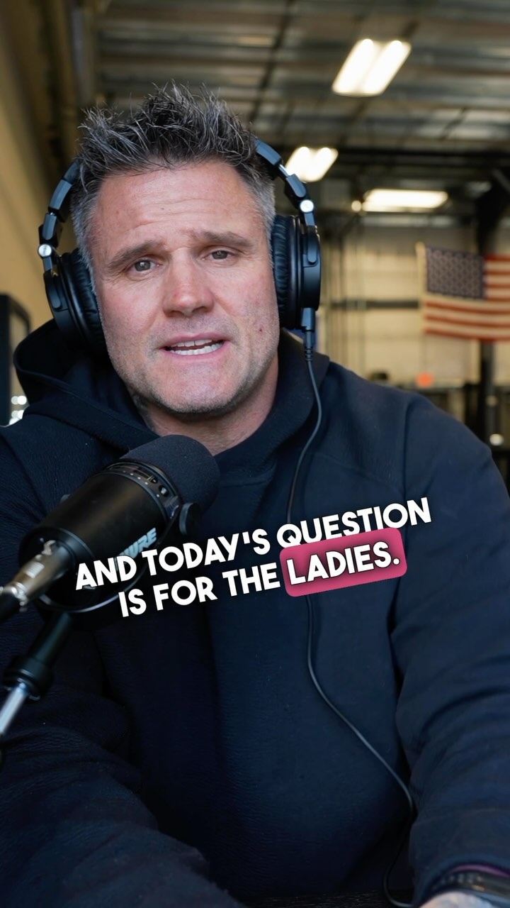 As much as I’d love to tell you to do tricep rope push downs all day everyday I’d just be selling you a lie. The only way to losing body fat and seeing a muscle in an area of our body is through calorie balance, calorie restriction, calorie deficit or whatever other way you want to say it. Still do the tricep press downs to tighten up that muscle under the fat but work on your nutrition too!
#bodyfat #fatloss #calories #caloriedeficit #caloriebalance #leanmuscle #weightloss #nutrition #fitness