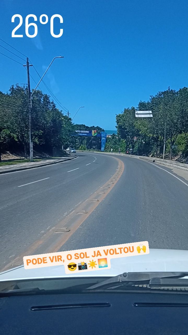 Dia maravilhoso na região da Costa do Descobrimento. Todo mundo na 🏖️. Sol e 😂.
Demora pra vir não e....
#simboracaraiva
#transfercaraiva
#transfercompartilhadocaraiva
#transfertrancoso