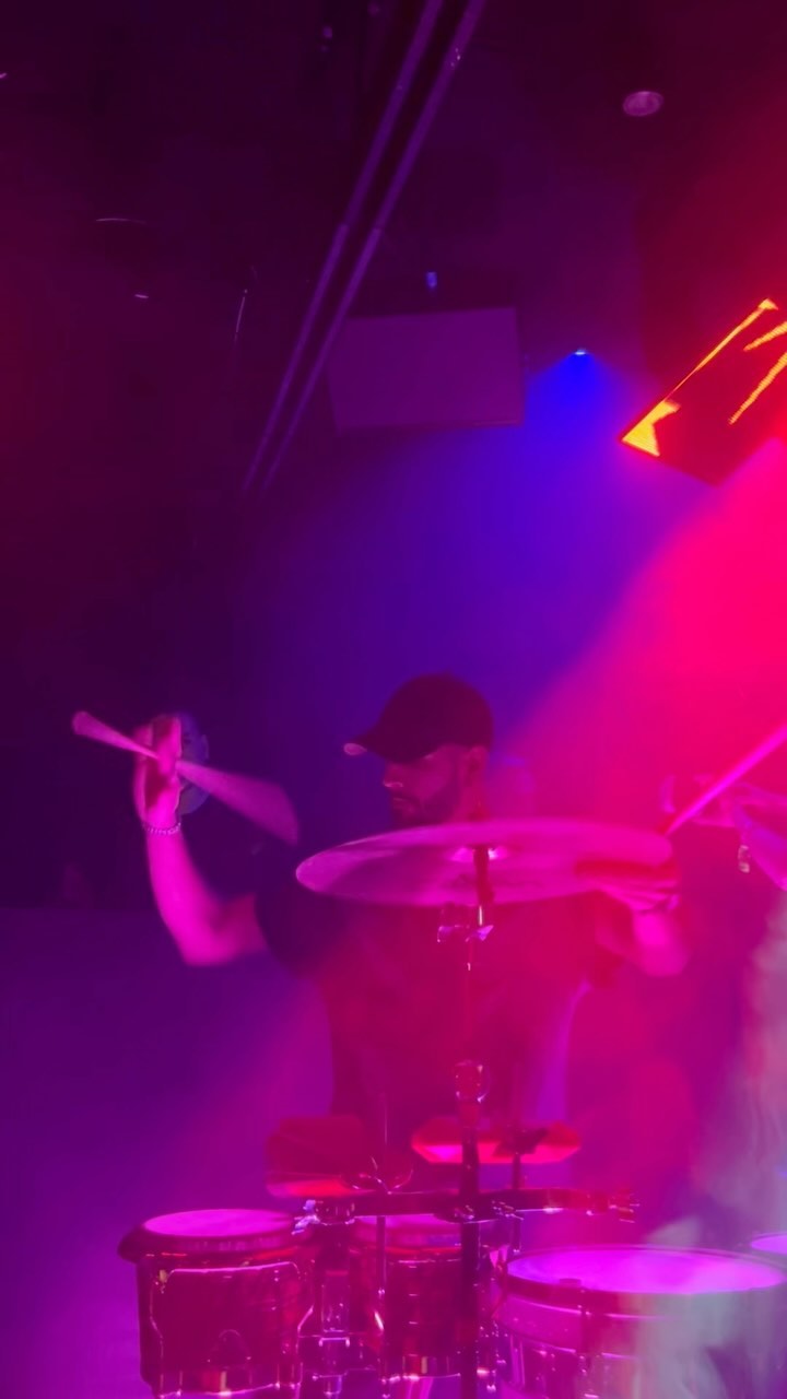 ULTRAVIOLET performance recap! 🎥⚡️
Laying down the smoke going B2B w/ my bro @bastiansounds_ 🌶️💨💨