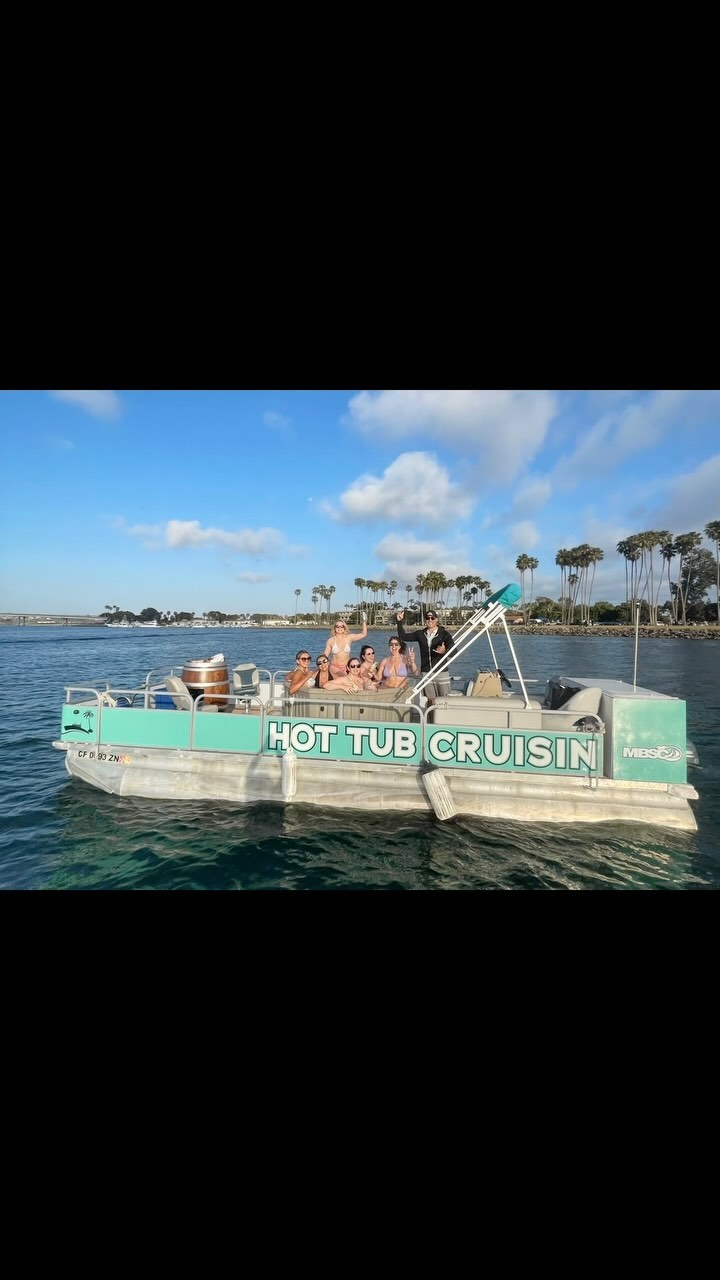 A snippet of the last couple weeks bopping across the west coast ✨
#travel #westcoast #california #vegas #sicknewworld #festival #rooftop #friends #sunshine #spring