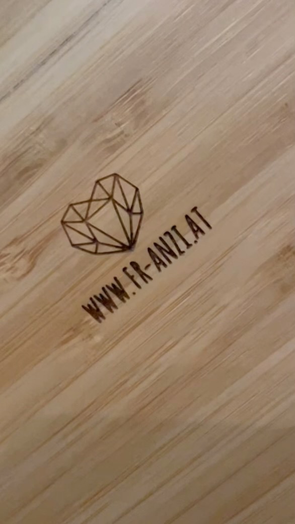 Boden + Garn + viel Liebe = Körbchen ♥️
#häkelkorb #brotkorb #frühstücken #grillen #häkeln #diy #bobbiny #austria #österreich #münchendorf #crochet #hygge #lovewhatyoudo