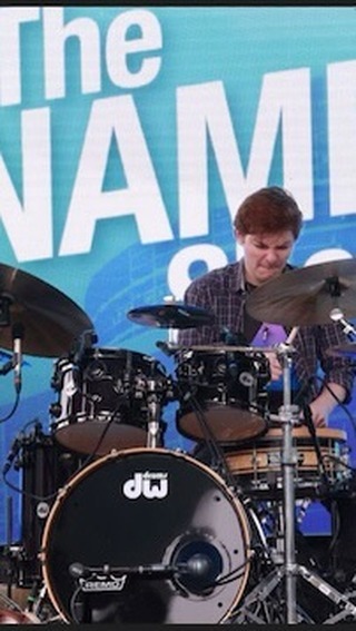 Groovin on ‘Pocket Funk’ w The Jon Hammond Band feat. @leeoskarharmonicas #namm #namm2023
sax- Marc Baum 🎷guitar-Joe Berger 🎸congas/percussion-Chuggy Carter🪘Organ-Jon Hammond 🎹 @jonhammondband