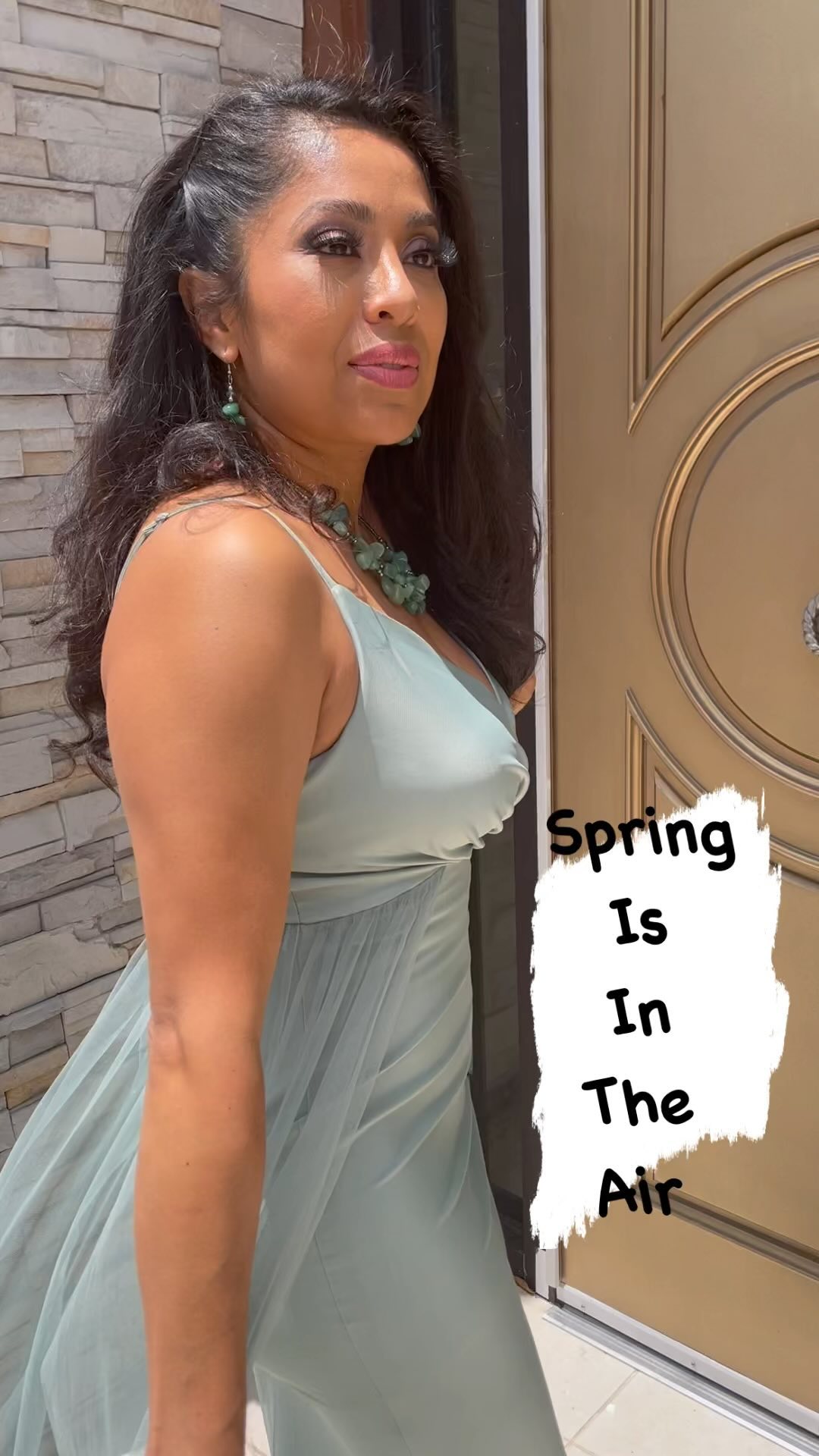 Hello Gorgeous! Our we’re ready for Spring…are you? Shop online at QWASHAE Boutique.Com! Link in bio! #pearlandboutique#gowns#prom#gala#adventure#glamour#oscars#art#party#event#life#luxury#wedding#bride#bridalparty