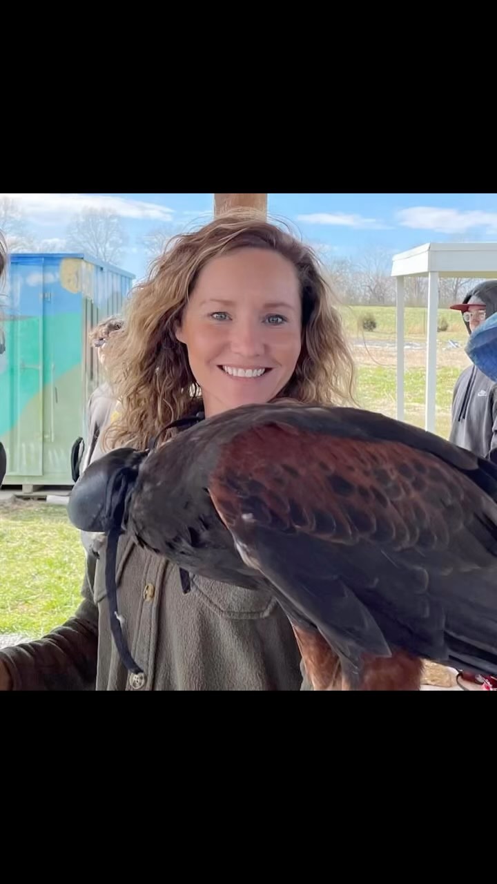 Gosh, I love those pre made insta reels! Still one of my favorite bird memories! ❤️ #imstillafraidofbirds #dontletthisfoolya