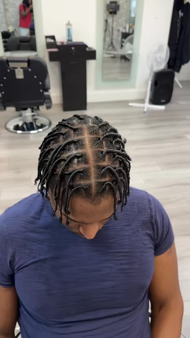 Q2 Locs Parlour Limited
Service : starter locs 🔖
Style :N/A
Stylist : AJ
Interested in booking ? Check link in our bio 👆🏾.
Tired of salons that don’t understand your crown? At Q2 Locs Parlour, we specialise in bespoke loc care, protective styling, and scalp wellness—because your hair deserves expert hands and authentic care.
location : Harrow , North west London . 📍
Best train line : Metropolitan 🚊
Finding 🅿️arking on appointment day ?
Greenhill Way Car Park ( 7mins walk )
St Ann’s Car Park ( 6 mins walk )
St Gorge’s Car Park ( 7 mins walk )
Got further questions? Send us a dm @q2locsparlour or text message / call / WhatsApp via 07508902133
What we offer:
• Signature Loc Maintenance & Retwists
• Start Loc Journey Packages
• Dry Scalp & Hair Growth Treatments
• Premium Natural Hair Products (Now Available In-Store!)
Book your appointment today and experience why our clients call us London’s go-to loc specialists.
Tag us: #Q2LocsGlow to get featured!
—
#Q2LocsParlour #LondonLocs #NaturalHairUK #LocGoals #AfroHairCare #ScalpTreatment #LocJourney #HairCareBusiness #BookNowLondon #NaturalHairCommunity
