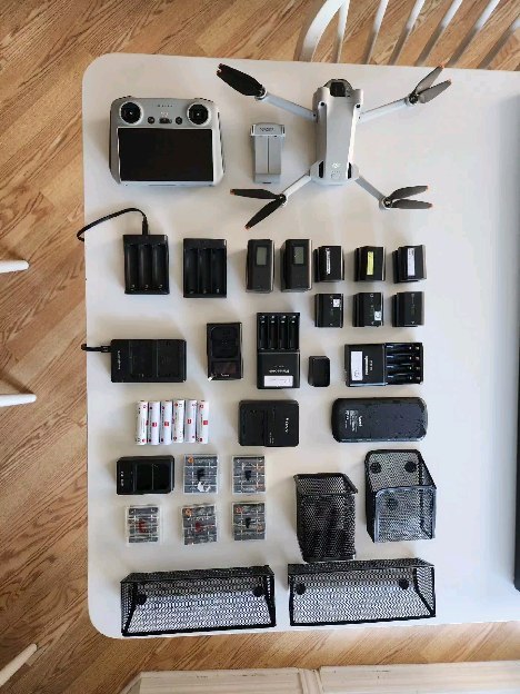 A little organization goes a long way.
#videoproductioncompany#videoagency#video#photographer#photography#photographerlife