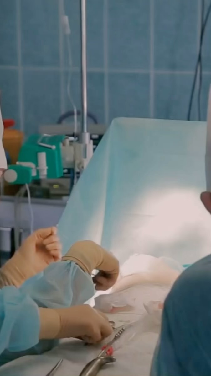 #deepbrainstimulation is the gold standard surgical treatment for #Parkinsons disease to alleviate #tremor, stiffness, slowness, and reduce medications. Here are #Top5 reasons to consider #DBS.
@houstonmethodist @houstonareaparkinsonsociety
@medtronic @abbottglobal @bostonsci
www.amirfaraji.com
#neurology #neurosurgery #Parkinsonsdisease #parkinson #deepbrainstimulation #neuromodulation #deepbrainstimulationsurgery #deepbrainstimulator