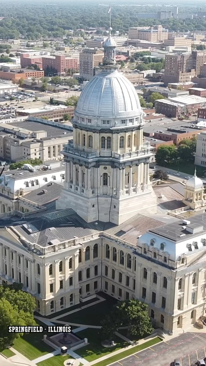 Route 66 by Drone 🇺🇸 #Route66
#USA #Illinois #Missouri #Kansas #Oklahoma #Texas
#NewMexico #Arizona #Nevada #California #Drone #PetrifiedForest #GrandCanyon #Sedona #LasVegas #Strip #MonumentValley #Utah #MexicanHat #Chicago #SantaFe #Tulsa