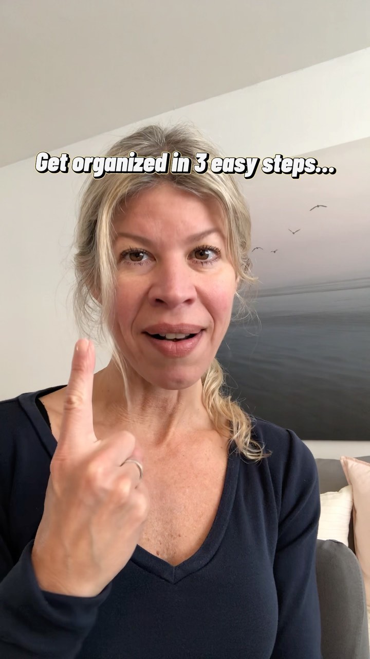 Are you overcomplicating things when it comes to organizing?
Simplicity is key.
Fancy storage solutions aren’t necessary – just eliminate clutter and designate homes for your belongings based on your needs.
Where would you naturally search for a hammer or scotch tape?
Organize your space in a way that suits you best.
There’s no wrong way to do it if it works for YOU!
Click on the link in my bio for a no obligation consultation and let’s identify what’s standing in your way! #gettingorganized