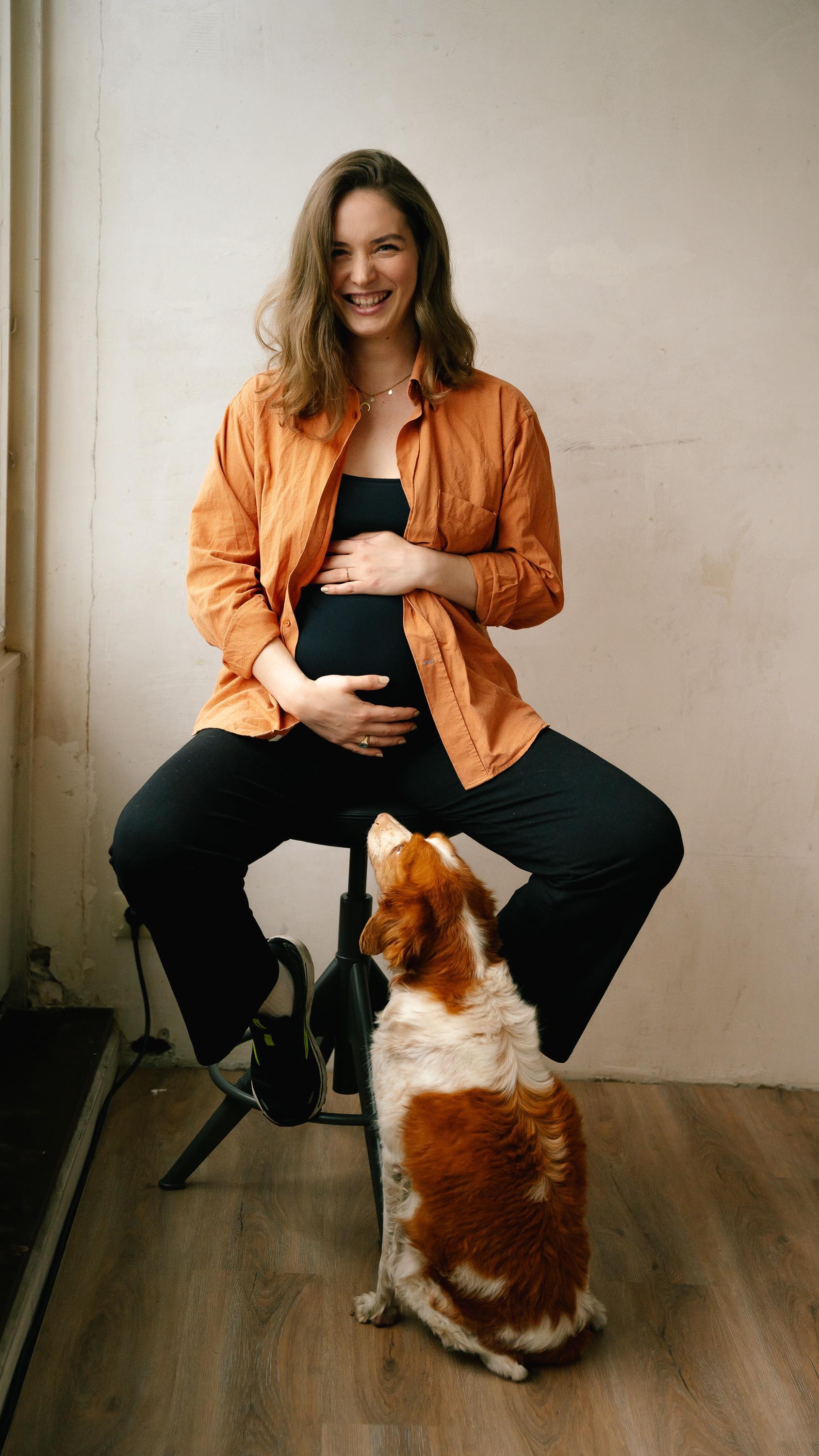 Medizin ❤️
#selfcare #radicalselfcare #medicineallaroundus #prenatalcare #preggo #maidentomother #preggolife #innereskind #hamburg #paulahausscoaching #paulahauss #actressandcoach
Foto: @alex_bach_portraits