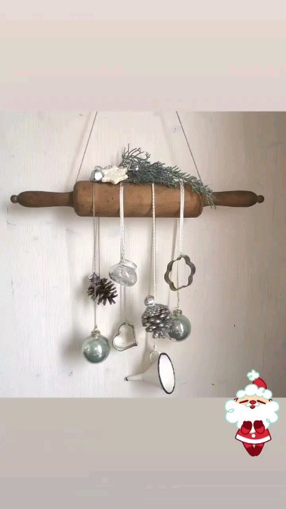 Es ist Zeit Luft zu holen, kleine Momente zu genießen und wieder Kraft fürs neue Jahr zu sammeln...es war ein verrücktes Jahr mit allen Höhen und Tiefen, mit wunderbaren Menschen und viel learning. Und nun lädt unsere Crew ihre Akkus wieder auf um im neuen Jahr wieder kreativ ans Werk zu gehen. Danke an Kunden vom Store, Etsy, Kreativmarkt und Events. Ihr wart zauberhaft ❣️
Achtung: Weihnachtsferien vom 23.12. Bis 05.01...
Ab 09.01. Sind wir wieder Dienstag und Donnerstag von 11 bis 17 Uhr, Mittwoch 11 bis 15.15Uhr und Freitag 9 bis 14 Uhr für euch da.
Wer sein Weihnachtsgeld schon vorher umsetzen will, darf uns gern für private shoppings per Mail an allerleileben@gmail.com kontaktieren oder über den Onlineshop oder Etsy bestellen. Versand läuft durchgehend 😀
Fühlt euch gedrückt für dieses wunderschöne Jahr ❣️
#allerleileben #conceptstore #zwickau #smallbusiness #etsyshop #onlineshopping #einzelhandelunterstützen