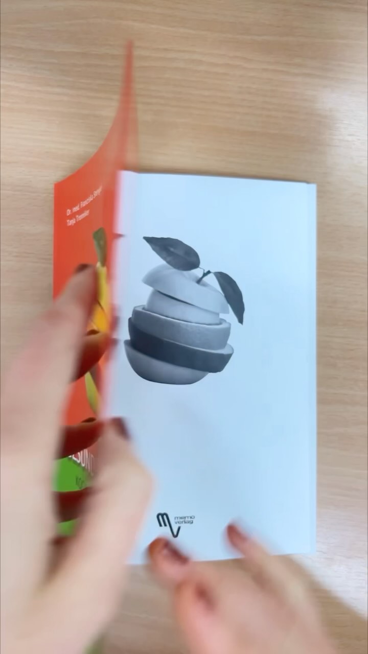 Hier ein kleiner Blick ins Buch für Euch. 📕
Wir sind schon in den Startlöchern ab in die Feiertage. Kocht Euch was Schönes und bleibt gesund. 🍎🍏
.
.
.
#kochen #kochbuch #senioren #gesundheit #fitbleiben