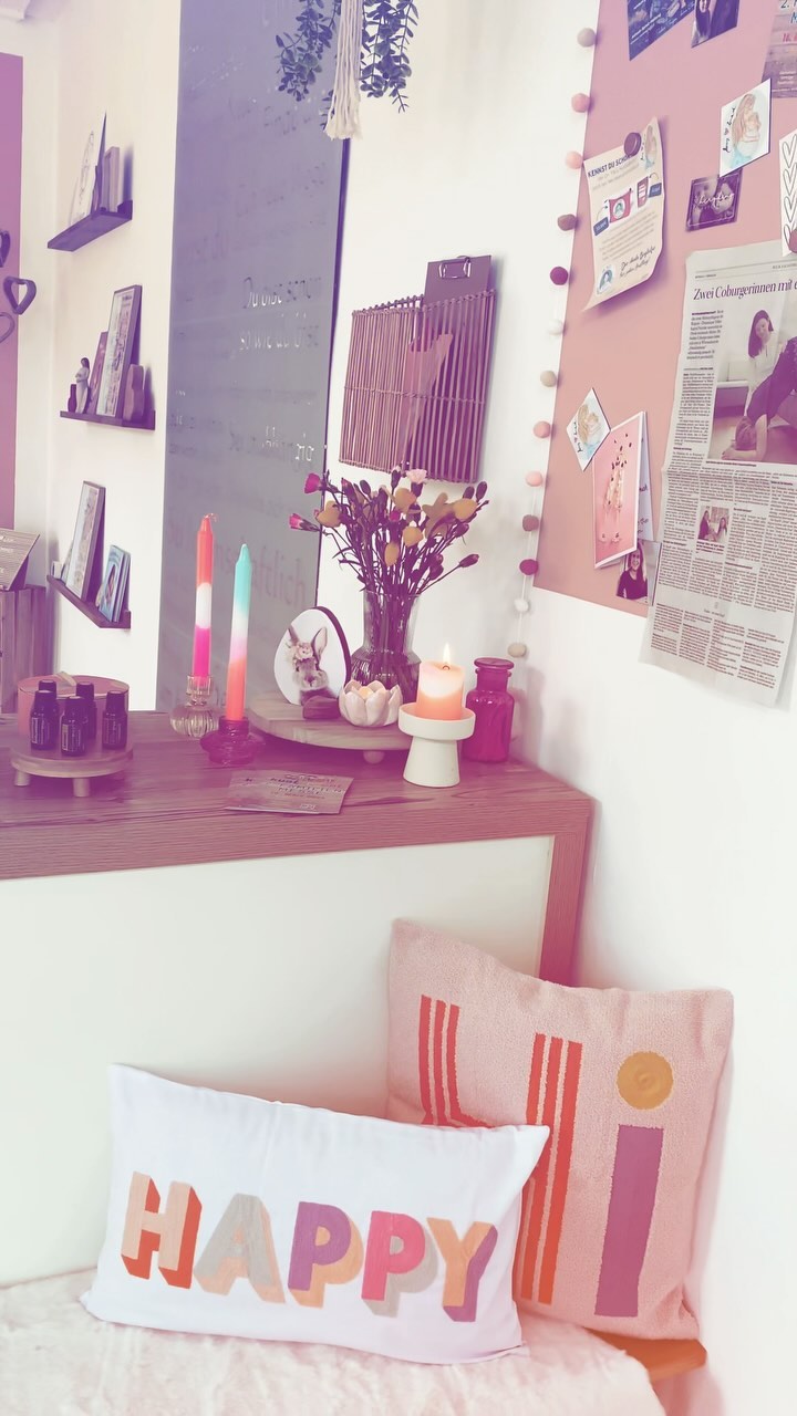 Ich liebe es, den Familienraum für die Babymassage vorzubereiten 🥰 Jede Mami mit Baby soll sich wohl & genährt fühlen 🤗
Der Frühling ist fast da und die Frühlingsblümchen steigern die Vorfreude auf meine liebste Jahreszeit ☀️🌺🌷🪻☀️