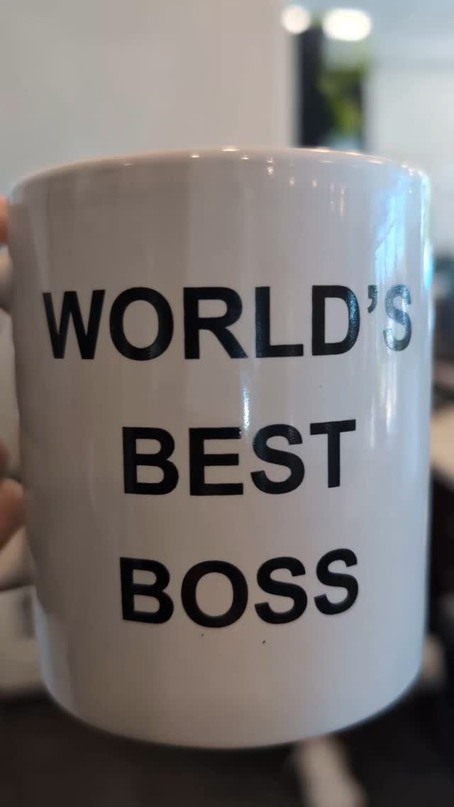 It feels SO good to be SO loved by my staff ❤️
I just love how they remind me every day that I am the best boss - they're the best.
#helovesme #bestboss #grateful #beststaff #newbergfamilyeyecare #itsthesmallthings #travelingeyedoc #staffappreciation