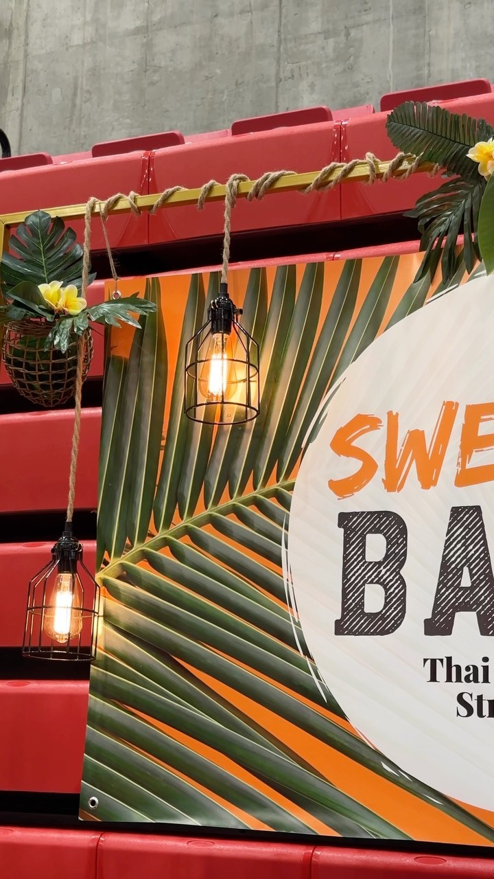 The Rockabilly Chili Fundraiser was a huge success! Over 40 of the best restaurants in our city came together and shared their delicious chili creations with the community. We were nervous, doubtful of ourselves, anxious. But our booth was a hit with an everlasting line of friendly, supportive people cheering us on!!! We are overwhelmed with gratitude for each and every one of you who came out. We never would have thought that we’d have so many of you in our corner rooting for our family’s dream! We took home 1st Place Most Unique and 3rd Place Best Display.
#blessed #gratitude #rockabillychili #rockabillychilifundraiser #rockabillychili2023 #communitylove #milwaukeeevents #chili🌶 💚🧡