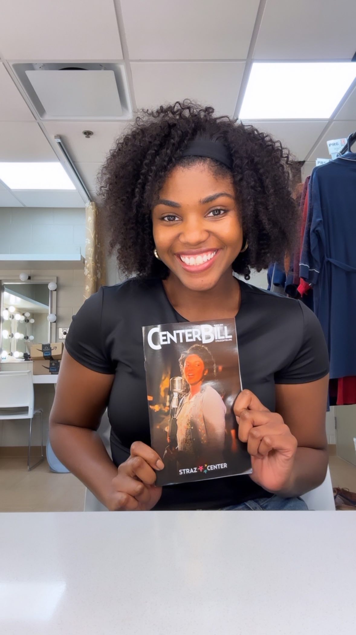 She’s a Covergirl now! 😉
We had our first show in Tampa yesterday and I was pleasantly surprised to see my face on the cover of the playbill!! #weekmade
#musicaltheatrelife #tourlife #actorlife #strazcenter #tampa #northcountrybroadway #northcountrytour