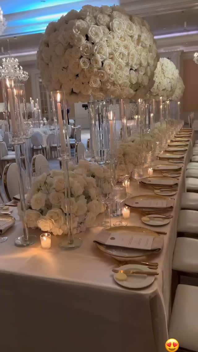All luxury 😍. Padded Cartier chairs by @luvdecorrentals planning & design @trulyewers flowers & decor @theperfectcreation #luxurychairrentals #partyrentalsatlanta #eventrentalsatlanta #georgiaeventrentals #luxuryrentalsatlanta