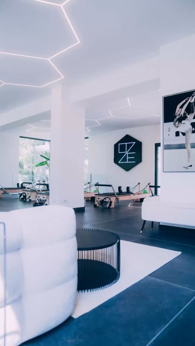 Form. Fokus. Flow. Get hyped at ZOE sports
#Pilates #Reformer #Grünwald #ZoeSports #EffektivesTraining #motivation #münchen