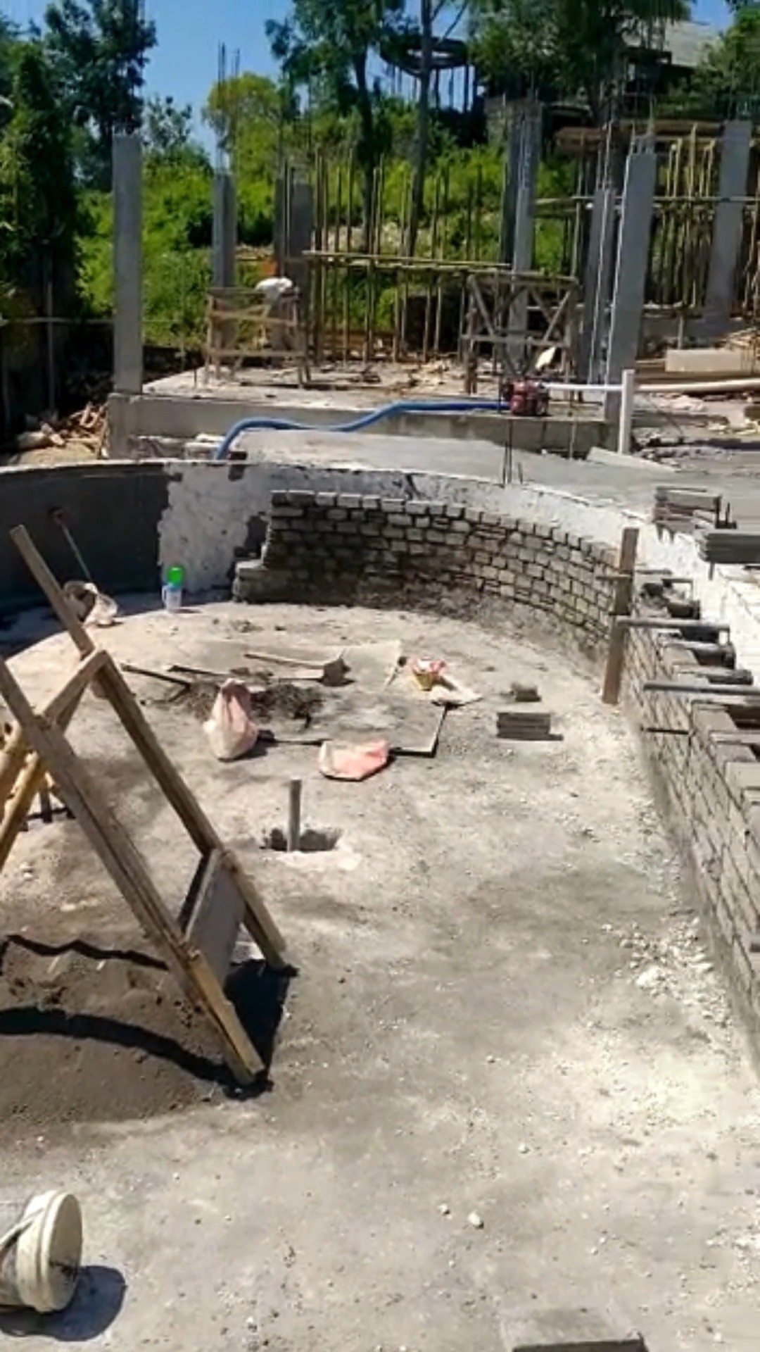 Where it all began...Susan Villa ❤️
Progress update OTW!
#pbmbali #islandconstructionteams #buildingdreamvillasinbali #balidreamvillas
#constructioninbali #baliquantitysurveying #baliconstruction #buildinginindonesia #buildconsultancyinindonesia #balivilladesign #livinginbali #projectmanagementindonesia #baliprojectmanagement #resortsandvillasinbali