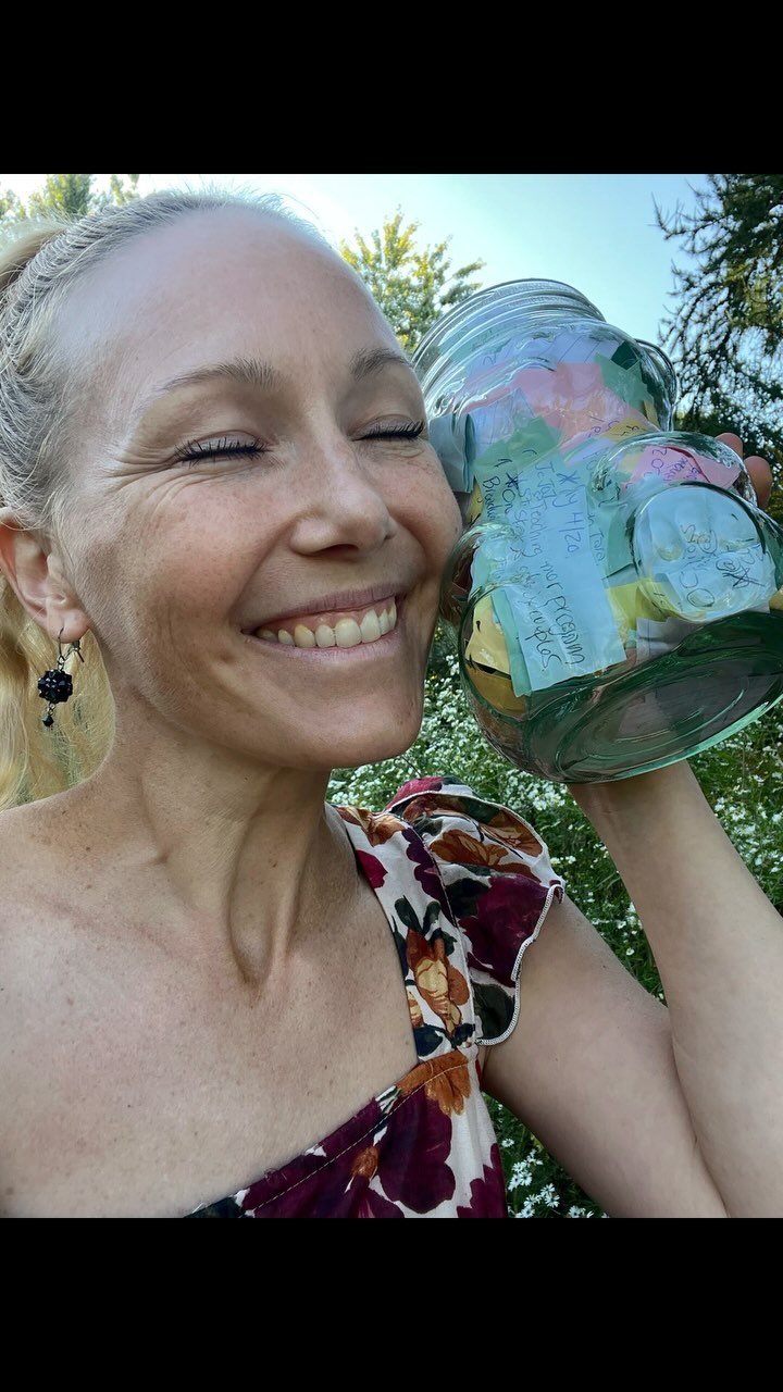 HAPPINESS JAR: For 15 months, every evening, I wrote down my favourite moment from that particular day. Yesterday, I opened the jar and read through close to 465 love notes. A jar of happiness and beautiful memories! A jar filled with friendship and laughter. A jar of life highlights and gratitude! Thank you LIFE for all these moments to celebrate! Can’t wait to fill up another jar!
💌
#lovenote #daily #dailypositivity #jarofhappiness #favouritemoments #love #life #thankyou #gratitude #memories #goals #notes #lovenotes #healthyhabits #highlight #live #jar #happinessjar #whatareyouwaitingfor #countblessings #friendship