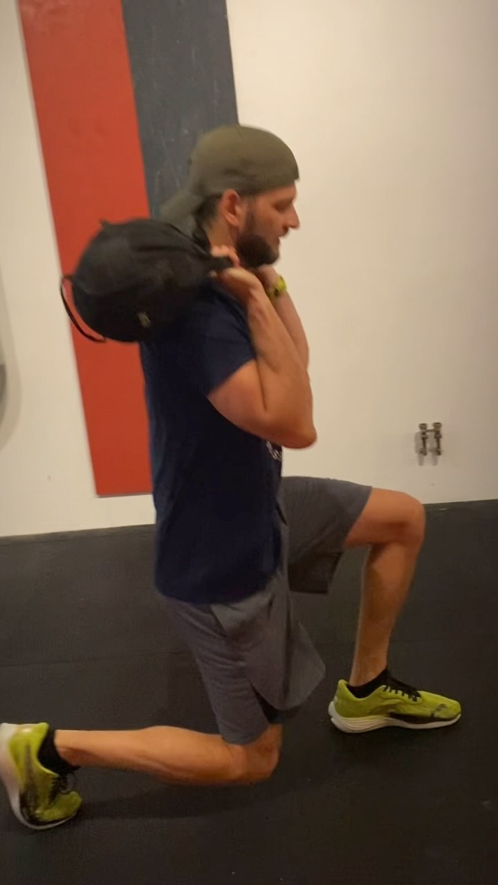 1. HYROX Mixed Double Training nach Madrid!
Die Beinchen freuen sich schon auf den Muskelkater in den nächsten Tagen🔥😝
Best Trainingsbuddy @ni.ki.tha
Best Club @cfc.wien
Workout:
Buy in 1000/800m Row Both
IGYG
200Wallballs 6/4kg
180m Lunges 20kg
100 Wallballs 6/4kg
50 Burpees
50Cal SkiErg
120m Sledpush 152kg
180m Farmers Carry 2x24 kg
#hs_training #functionalfitness #functionaltraining #hybridtraining #personaltraining #neverstopcompeting #sportvienna #gesundeswien #hyrox #fitletix #fitness #concept2 #skierg #rower #sletpush #hyroxprep #highsociety