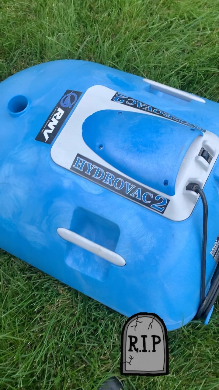 @rnv_hydrovac wasn’t lying when they said, “I eat wheelbarrows 🦈”
Guess it’s time to bury the @kobalttools and get a Jackson wheelbarrow instead.
Rest in peace💀
#pool #poolguy #construction #labor #rip #rollnvac #jobsite