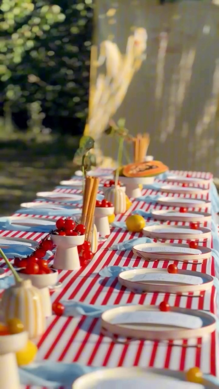 Kako mislite ne može Italija u Grockoj?
Ma može, bar na jedan dan 🍕
📍Positano, Grocka
.
.
.
.
.
.
.
.
#medimleko #decoration #birthdaypartydecor #weddingdecoration #weddingdecor #dekoracijavencanja #weddingstationery #pozivnice