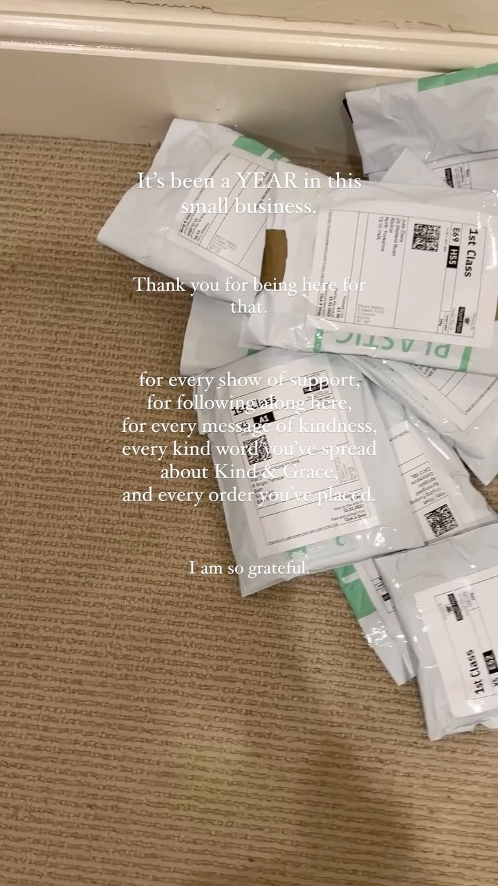 This is what I mean when I say you may never know what your kindness does for someone else… when you send a message of kindness, or tell your friends about your new sweatshirt, or choose to follow and support this small business, you are having a HUGE impact! Thank you, so very much. 🙏🏼
I also want to say thank you to the amazing people I have around me, who make this easier to do, to my friends and family and to my (beyond supportive) husband, without whom this would all look very different, (as would I).
So thank you to Fabs, to my beautiful friends and family and to each and every one of you who have crossed paths with Kind & Grace this year.
I am wishing you everything you need and want for this festive time.
ALL THE LOVE,
Han xx
Ps. Having a break from the socials now. I think that’s quite enough emotional outpouring for one week. 😂
See you in 2024.