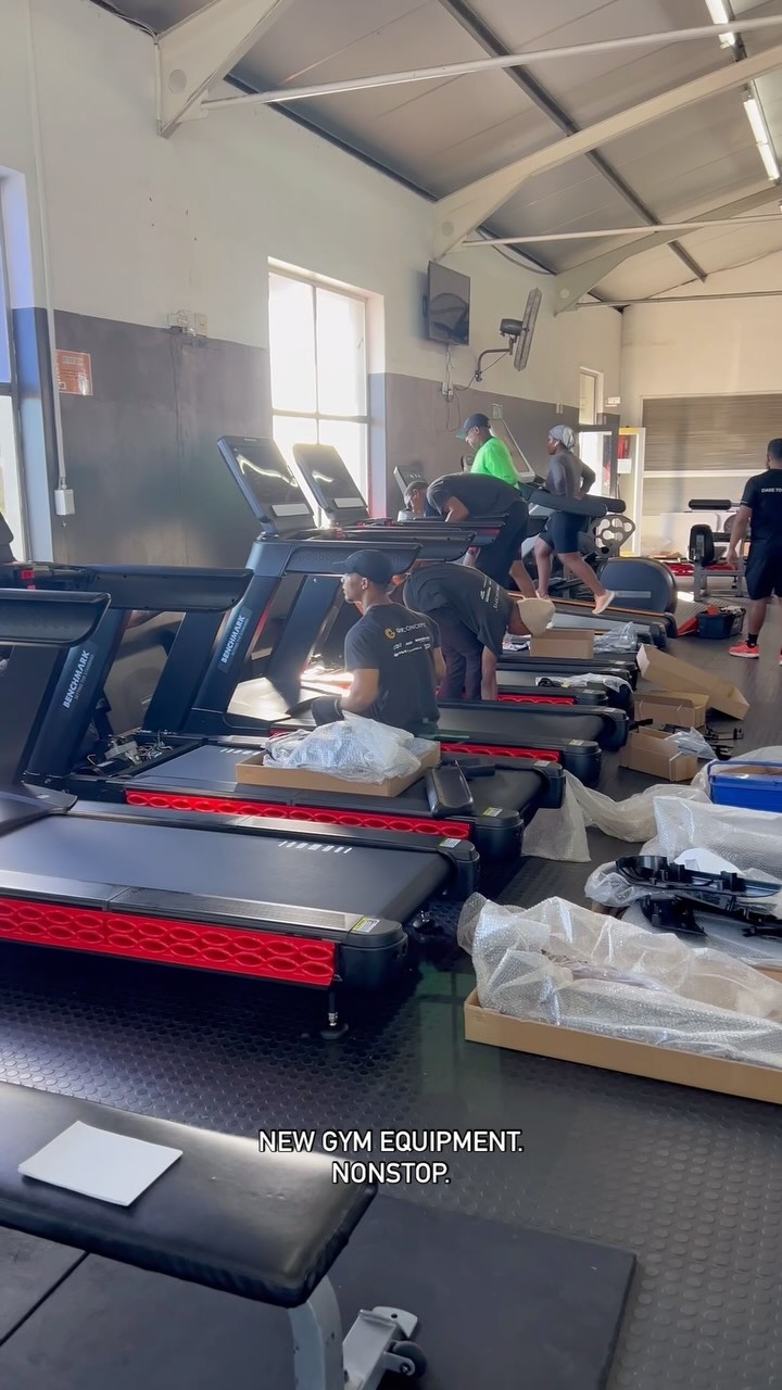 The gym that listens! ๐ฅ
For the Cardio Crew: Fresh treadmills to pump up that heart rate and energize your workout!
And for the Barbell Club: New plate-loaded equipment including calf raisers, incline chest fly, pullover machine, hack squat, and tricep pushdowns! Spread the news. Bring your crew.
Dare to be Great. ๐ ๐ช๐ผ๐ฅ