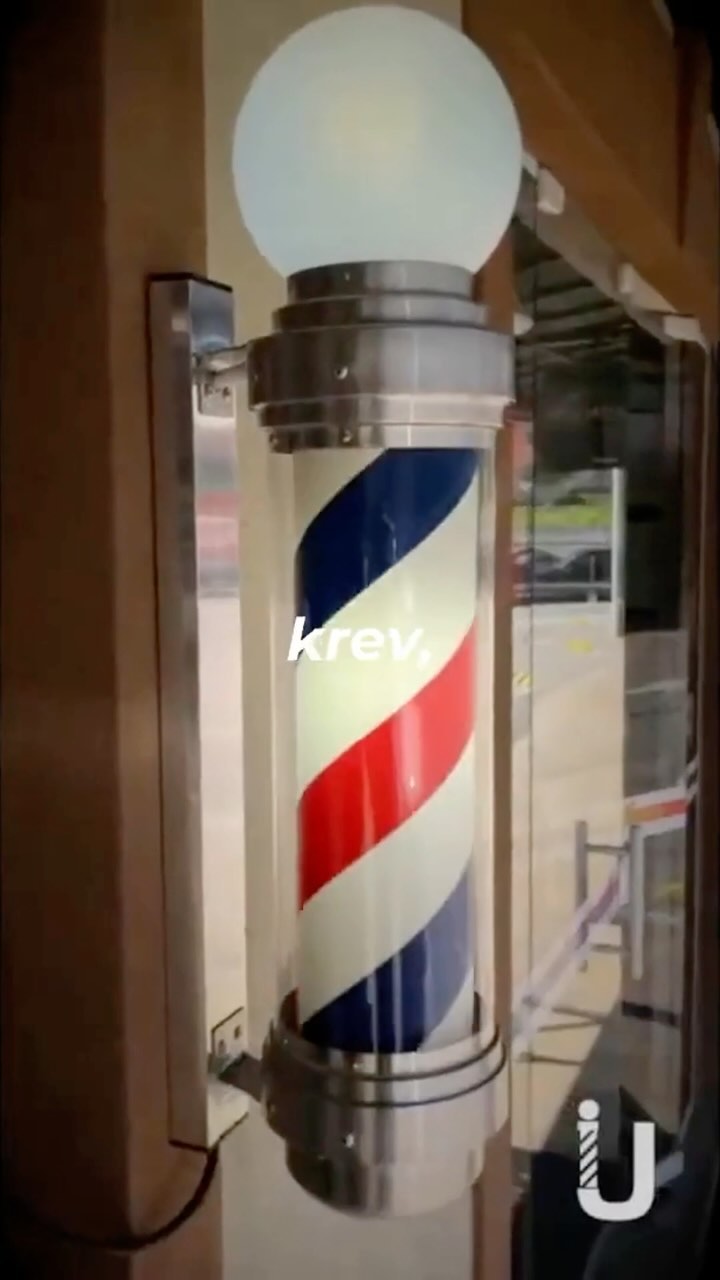 BARBER POLE - a co jste o něm možná nevěděli 💈
#barberpole #barbershop #brno #barberbrno