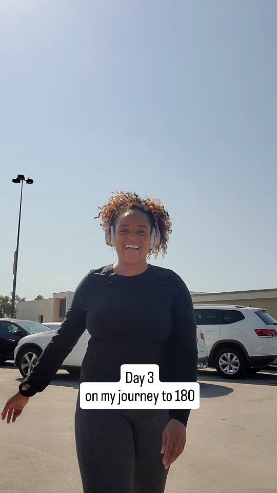 Follow for more wellness inspiration. 🌟
#journeyto180 #fitnesscommunity #healthandwellness #womenscommunity #weightloss #transformation
#gym #weightlossjourney #liftweights
#staystrong #feelgood #workouts