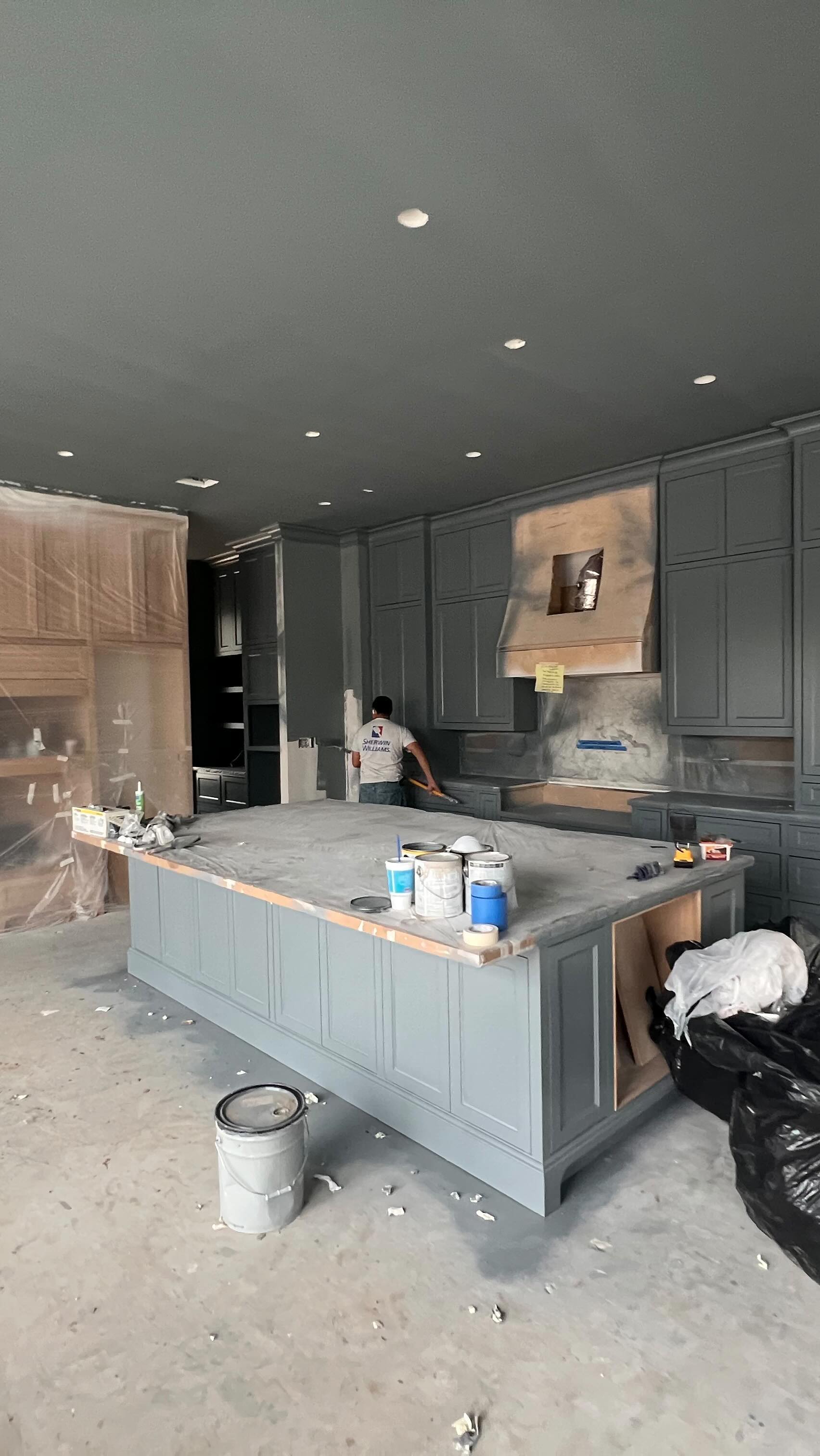 We are all about color drenching spaces! Can’t wait to see this colorful space come to life! 🩵✨