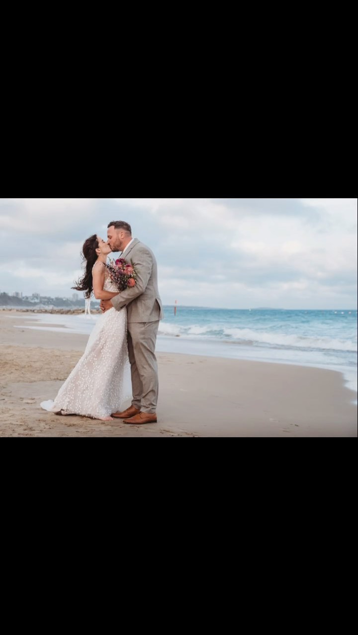 A beautiful beach wedding for Mr & Mrs Slater ๐๐
#wedding #bournemouthwedding #southwestphotographer #bride #groom #beachweddings #weddinginspiration #weddingphotography #naturalphotography #candidphotography