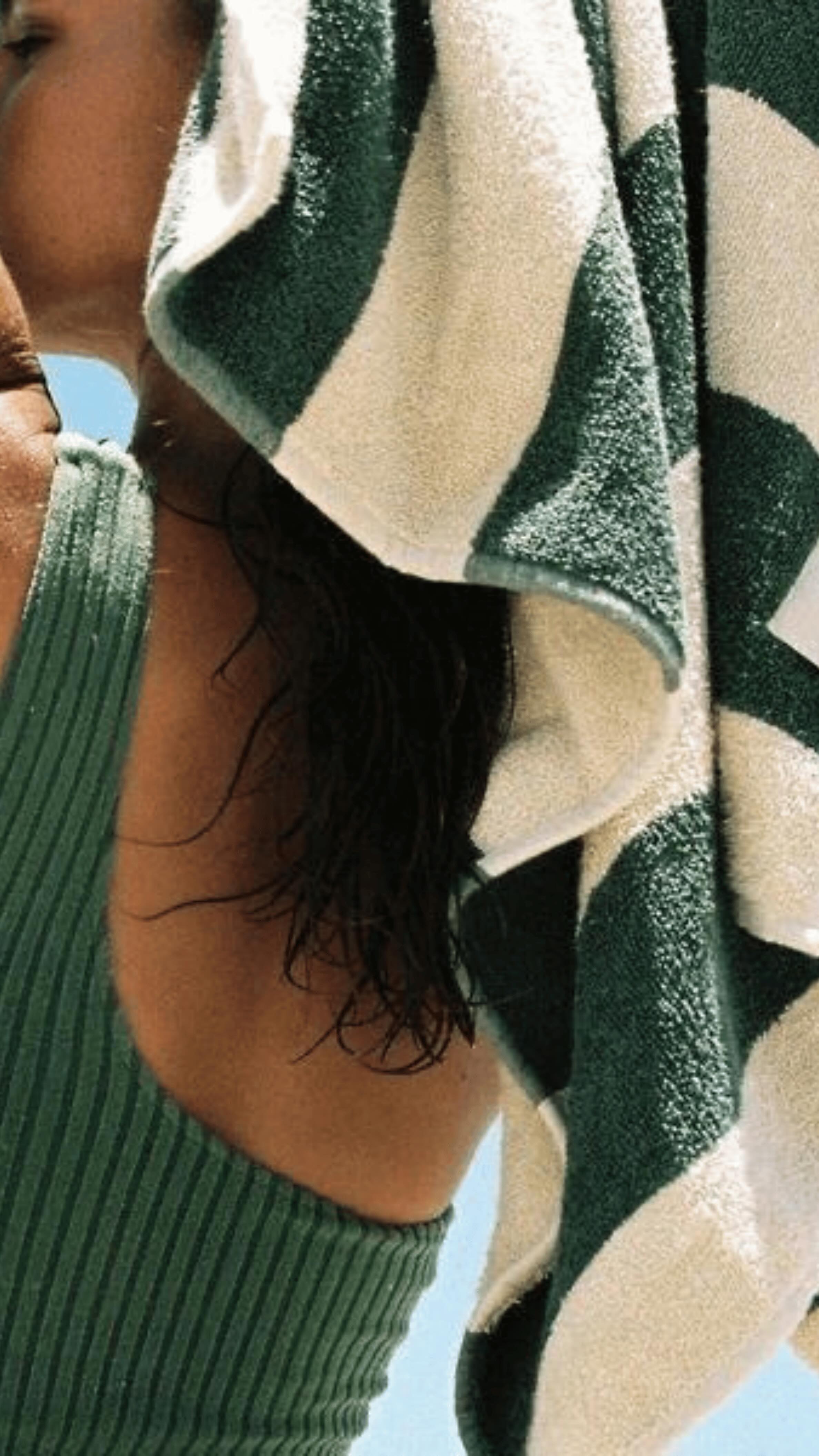 With the average person checking their phone over 150 times a day, it’s no wonder that SMS and apps have become the go-to for instant communication.
In a sea of emails that often go unnoticed, a simple text or push notification can cut through the noise and deliver your message straight to your audience.
Think about it—when was the last time you ignored a text from a friend? Now imagine your brand being that friend! By leveraging SMS and push notifications brands can create real-time connections, foster loyalty, and drive action like never before.
So, whether you’re a business owner, marketer, or just someone curious about the latest trends, consider this for your marketing activities.
#sms #emailmarketing #blackfriday