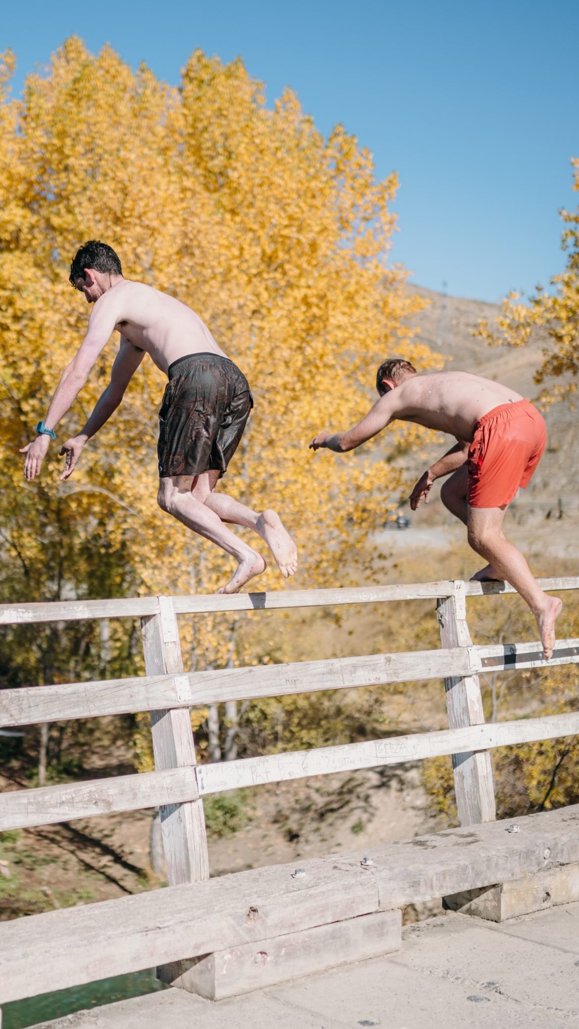 Fall days that feel like summer!👙🕶️
Weather in #Twizel was fantastic over Easter weekend so why not spend it behind the lens💛