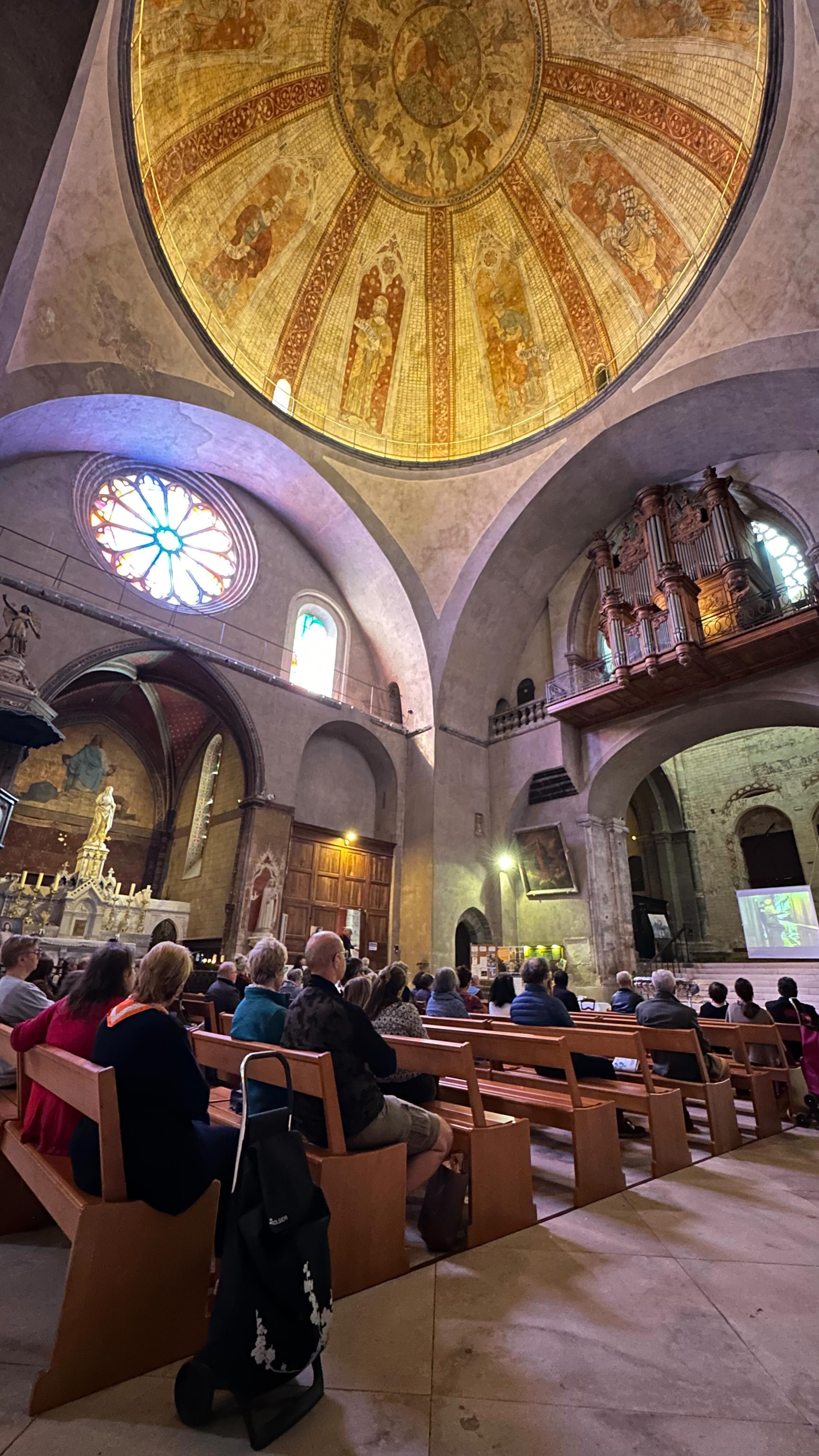 Récit pour le Cromorne Miséricorde Divine du Magnificat du 1er ton de Nicolas Lebegue, organiste: Albertus Dercksen.
.
.
.
.
.
.
#orgue #organ #cathedral #cathedrale #departementdulot #cahors #villedecahors #musiqueclassique #paroisses #concert