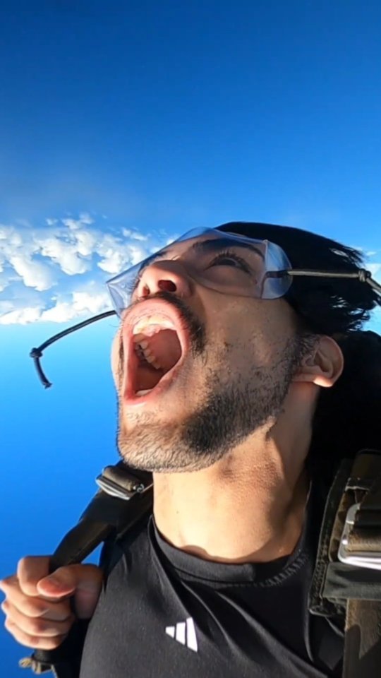 Would you be this stoked on your first skydive?
#skydiving #hawaii #gopro #instagood #bigislandgravity