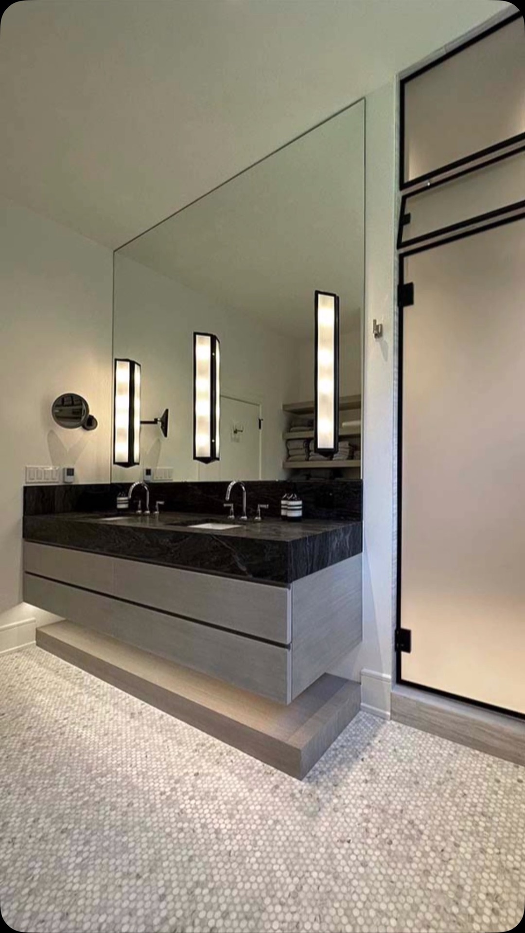 Clean lines, contemporary, void of clutter
.
.
#luxurylifestyle #greatclients #finehomebuilding #archdaily #archilovers #homerenovation #familyhome #bathroomdecor #moderninteriors #cleanlines
.
.
@andrewbartolotta_aia
@kellyandcodesign
@rr_builders_llc