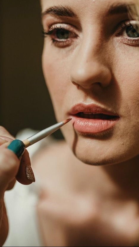 Grateful for an amazing 2023! 💫 Excited to glam up my wonderful makeup clients and embrace new opportunities in 2024. Let’s make it even more fabulous! 💄✨ #NewBeginnings #2024Goals