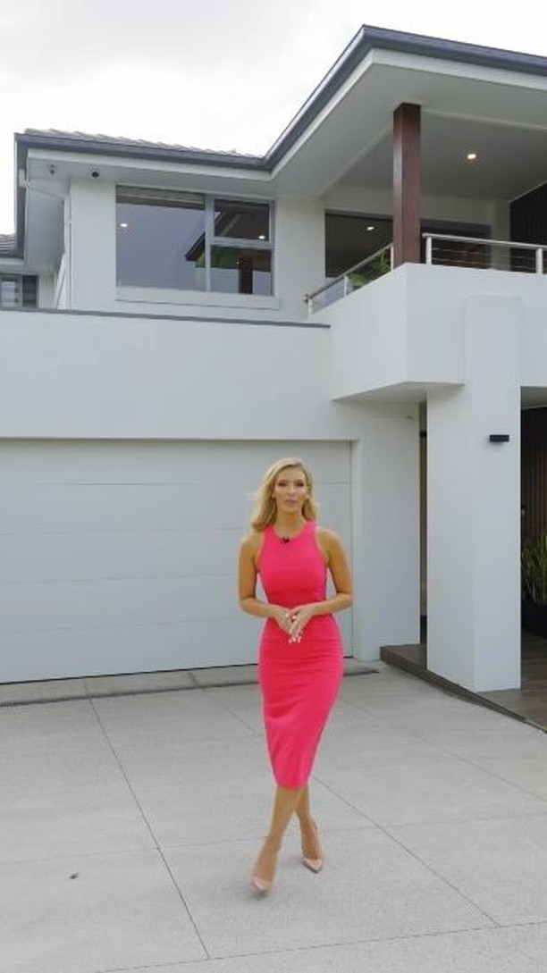 16 Vaal Way, Edmondson Park - coming soon ✨
.
.
.
.
.
.
.
.
.
.
#interiordesign #homedecor #interior#realestate #homesweethome #house #forsale #realtor#investment #housegoals #instalisting #construction #openhomes #realestatestyle1 #realestateagent #property #luxuryhomes #sydneyrealestateagent #sydneyrealestate #sydneyrealestateagents #forsale #realtors
#edmondsonpark