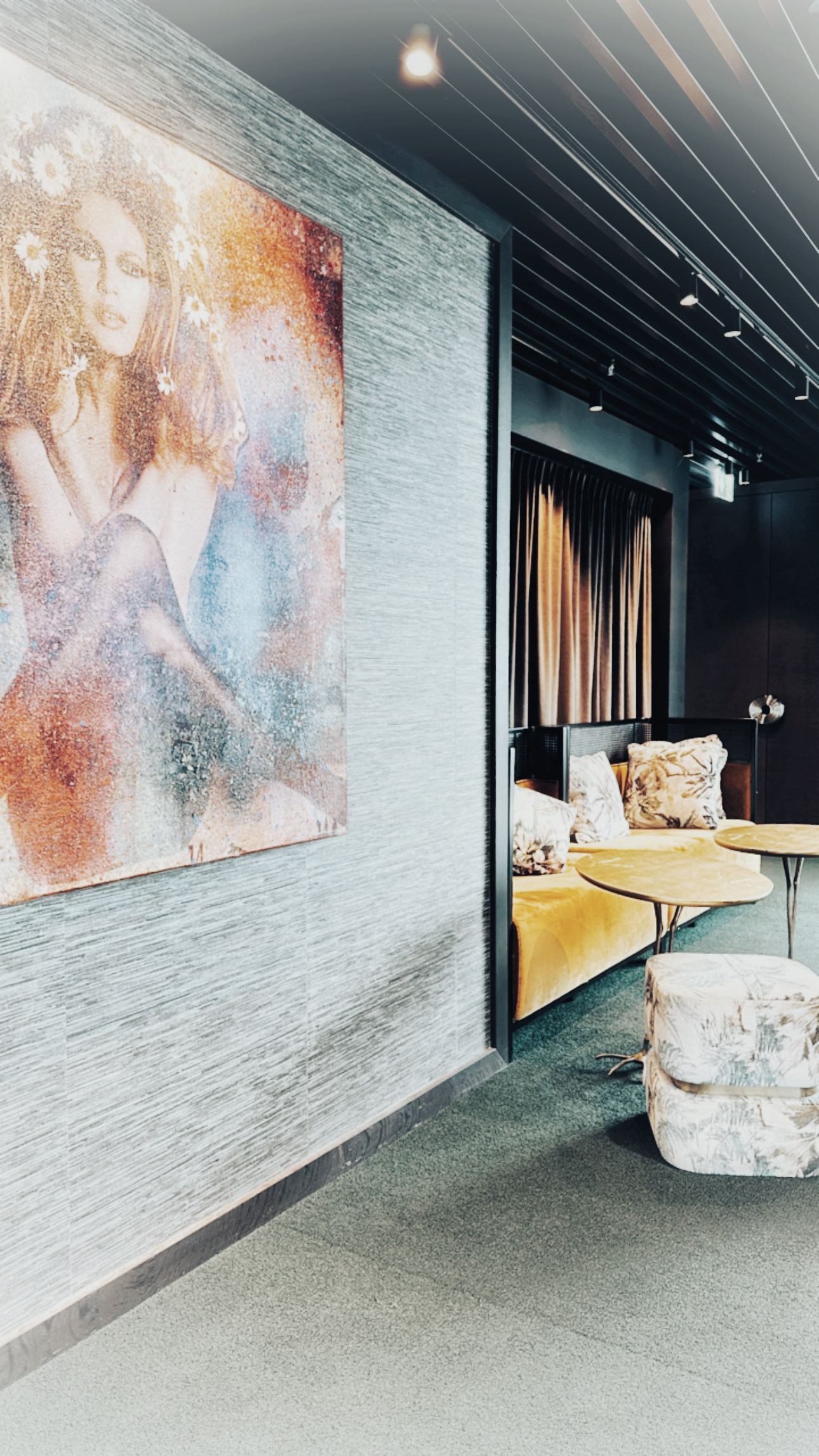 •HEUTIGES EVENT•
Zusatzeinkommen für Beautyunternehmerinnen,
Finanzen, digitale Produkte..
spannend, inspirierend und lehrreich
herzlichen DANK
Liebe
Rabea @blashypro
Nadin @nadinvoigt_business
Janine + Rabea @herdigitalbusiness.online