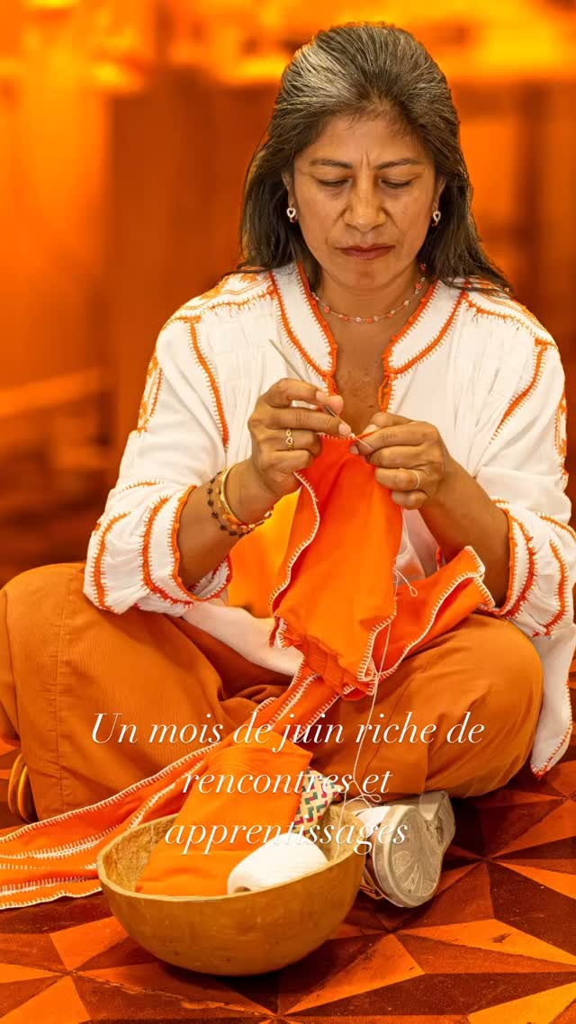 #faitmain #arttextile #pieceunique #blouse #huipil #mexique #sainttropezfashion #modelente #byelote
Photographe @quintrand_pierre
Chez @seriesbijoux