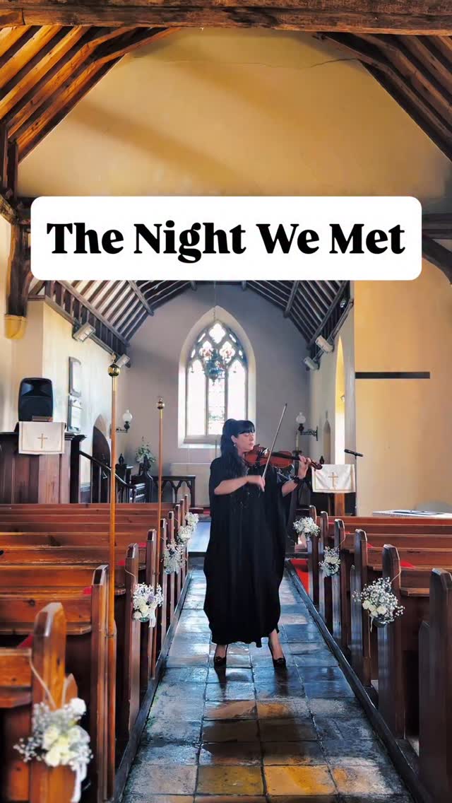 Some songs speak louder without words. ✨🤩
The Night We Met 🥰
#thenightwemet🎵 #weddingviolinist #weddingmusic #wedding #essexwesddings #essexviolinist