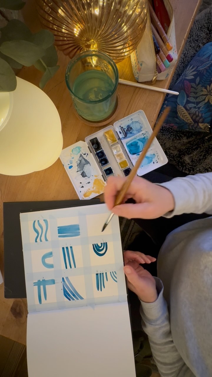 A lazy Saturday afternoon playing with paint, pencils and pens - no outcome intended other than to have fun! I saw this on @linaforrester feed and I’m obsessed, it’s so relaxing and is a million miles away from what I normally draw!!
#sketchbook #sketchbooks #drawing #paint #artwork #artist #funart #playwithpaint #sketchdaily #sketchaday #artistsoninstagram #artjournal #relaxingsaturday #lazyday #artmeditation #artpractice #artstudio #painting #abstractartist #creativeplay #artinspo #happyart #creativecolor #creativity #bigmagic #artdaily #artreels #happyreel